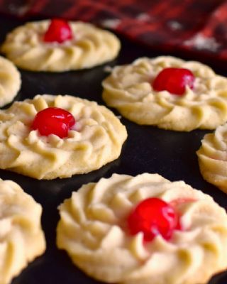 Melt In Your Mouth Shortbread Cookies image