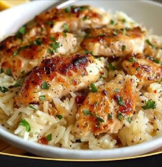 Chicken Scampi with Garlic Parmesan Rice image