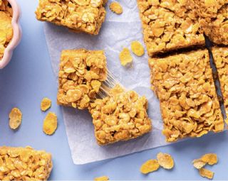 Caramel Cornflake Treat Bars (Whitworths) image