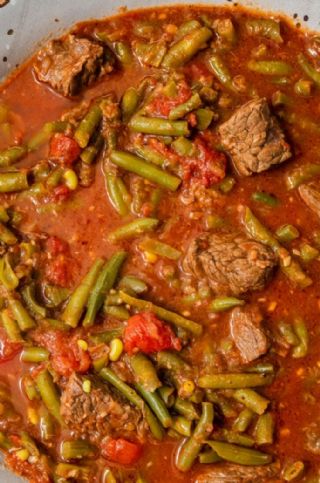 Meat and green beans image