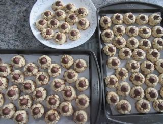 Toffee thumbprint cookies, image