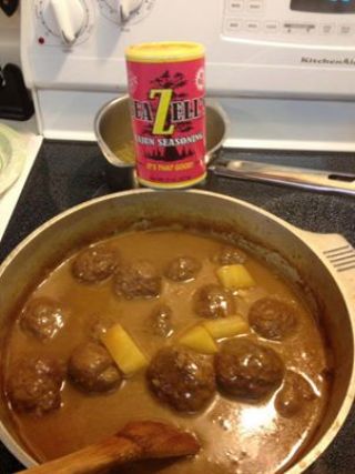 Mrs. Beazell�s Easy Meatball Stew image