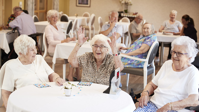 Assisted Living Senior Apartments - Wesley Ridge Retirement Community
