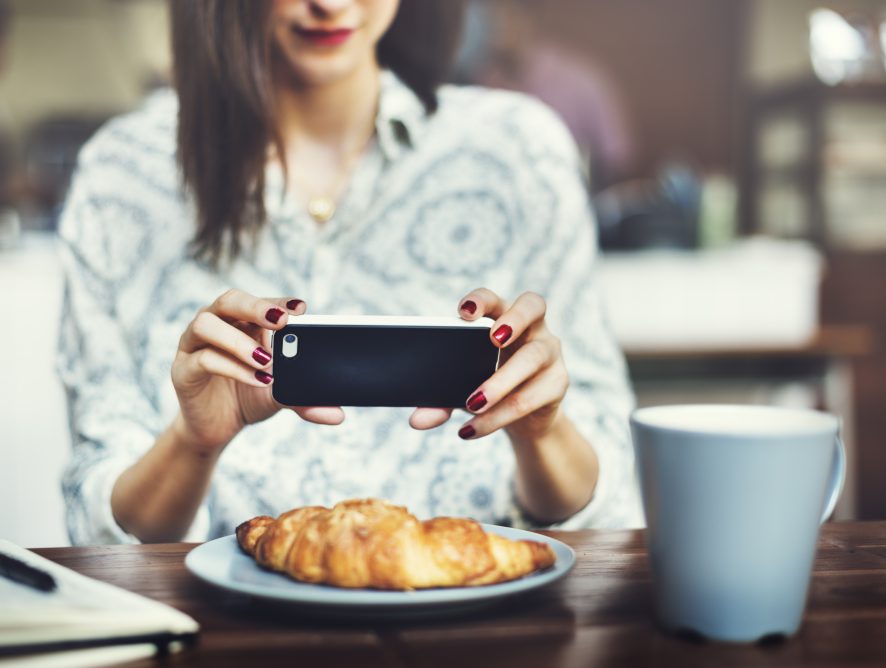 How to Make Sure Your iPhone Photos Work On Family Cookbook Project